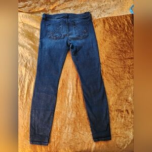 Bebe Dark Wash Rhinestone Pockets Skinny Jeans